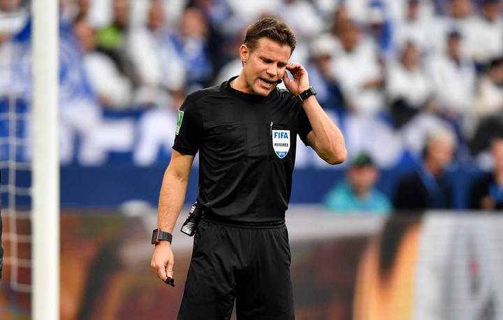 VAR už čoskoro na slovenských trávnikoch. Bude to správne rozhodnutie?